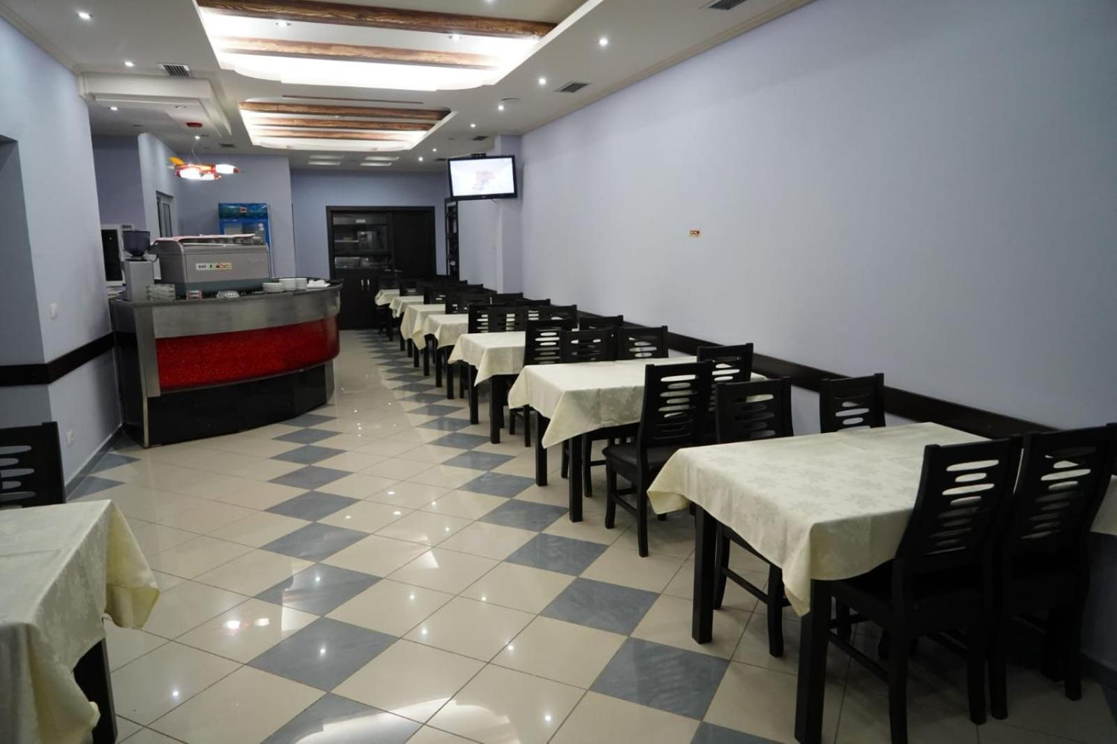 Hotel Restaurant Globi Velipojë 외부 사진