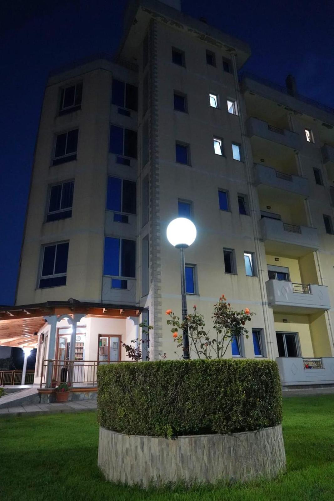 Hotel Restaurant Globi Velipojë 외부 사진