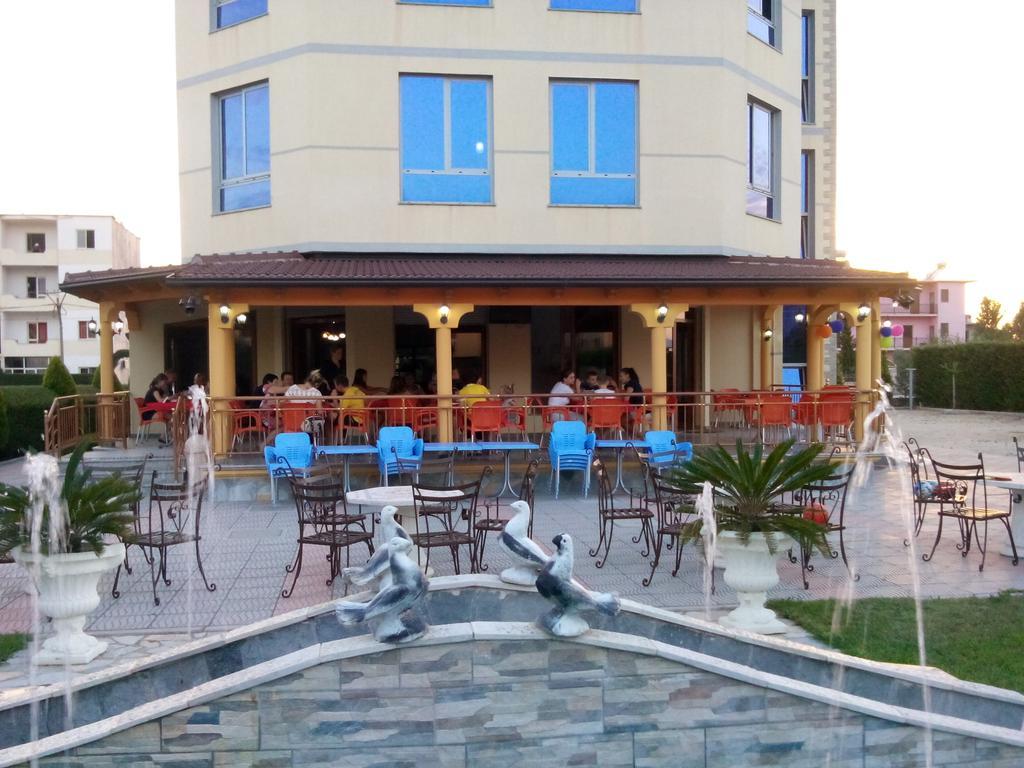 Hotel Restaurant Globi Velipojë 외부 사진
