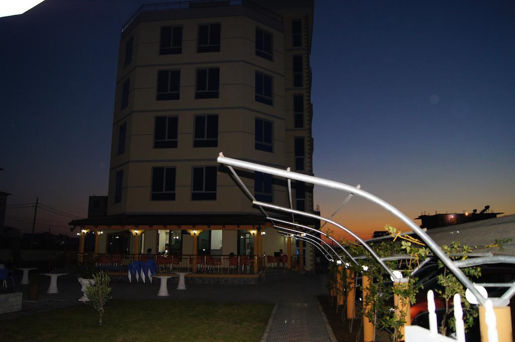 Hotel Restaurant Globi Velipojë 외부 사진
