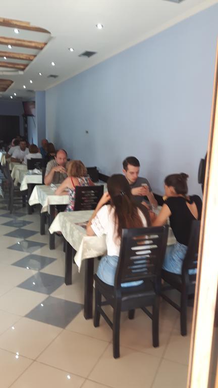 Hotel Restaurant Globi Velipojë 외부 사진