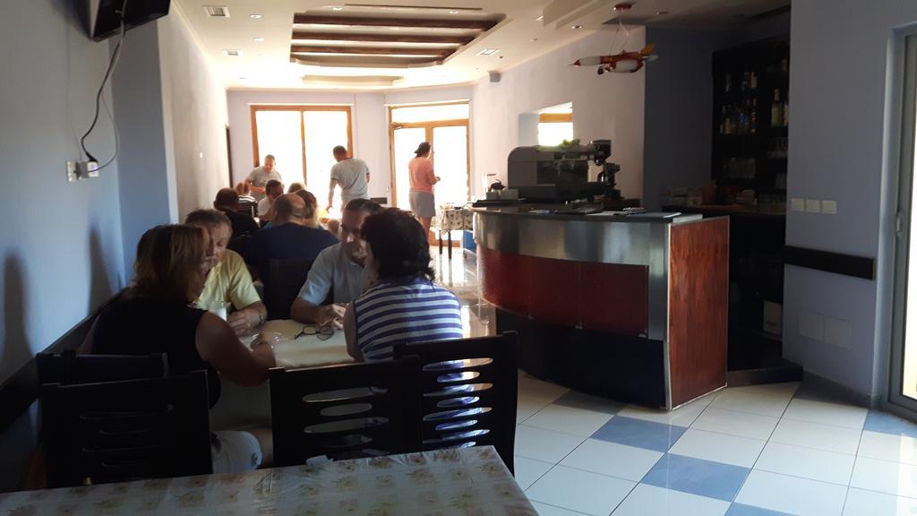 Hotel Restaurant Globi Velipojë 외부 사진